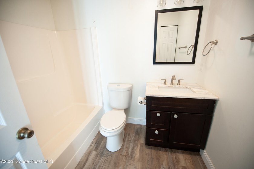 NEW AC!!! NEW PLUMBING!! FRESHLY PAINTED!!!! ASSOCIATION FEES - photo 16