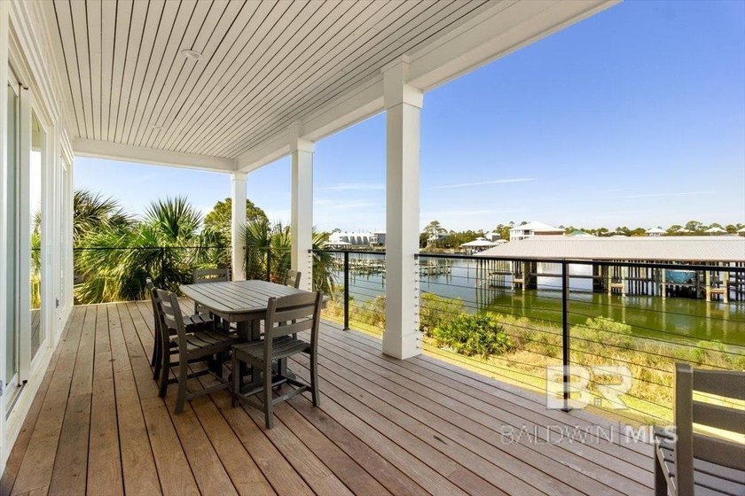 Discover luxury waterfront living in this beautifully appointed - photo 19