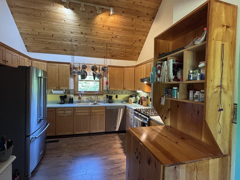 PRIVACY UNDER THE STARS! HILLTOP HOME SITS PRIVATELY ON A SUNNY - photo 22