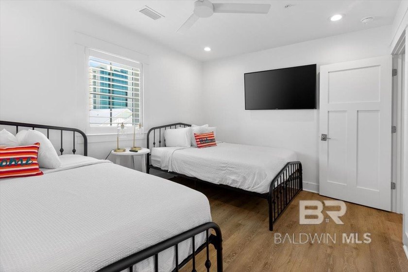 Discover luxury waterfront living in this beautifully appointed - photo 29