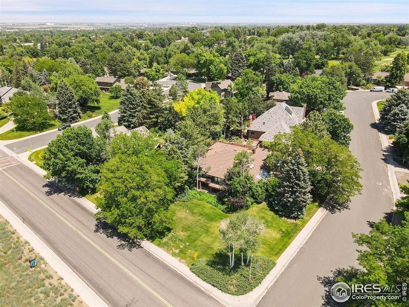 This exceptional custom home sits directly across from the - photo 36