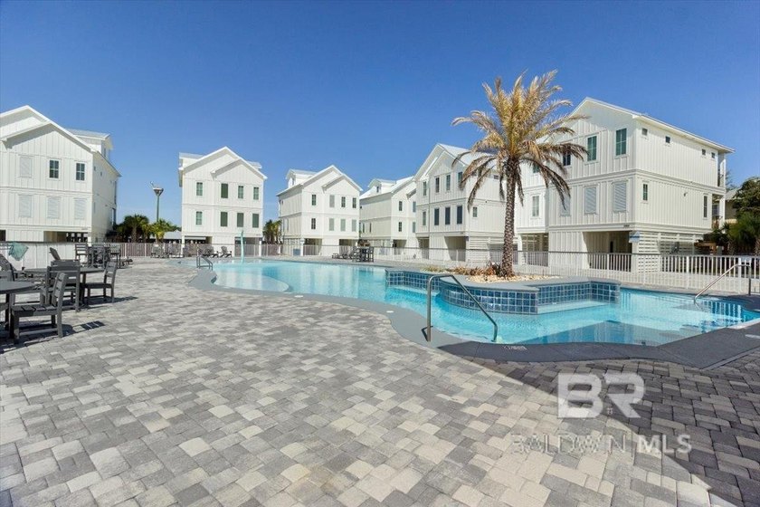 Discover luxury waterfront living in this beautifully appointed - photo 48