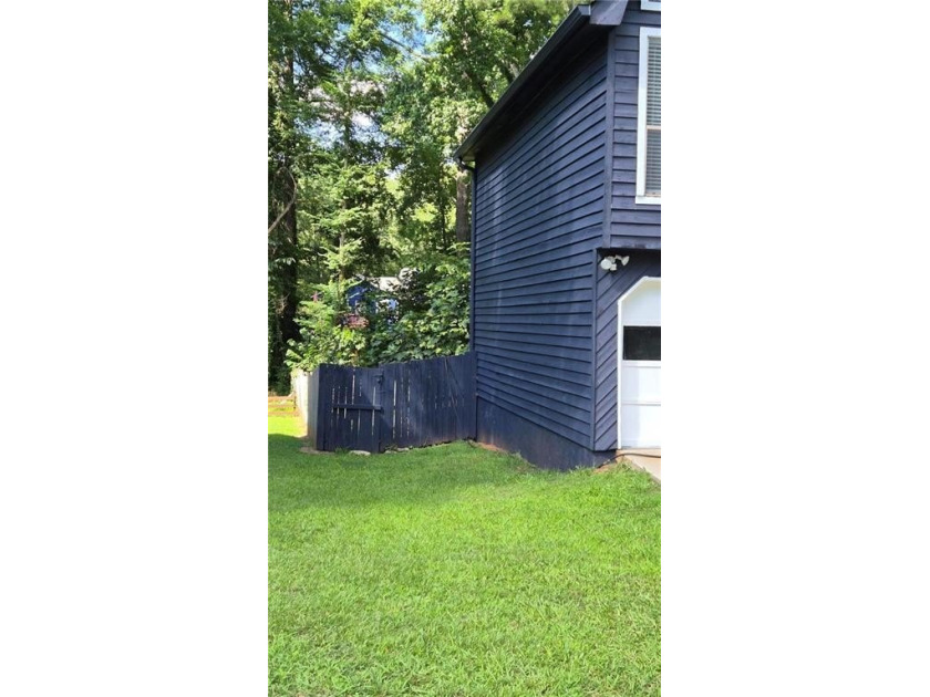 *** Motivated Seller *** A *Very Large*, *Very Nice* 4 BR, 3 - photo 4
