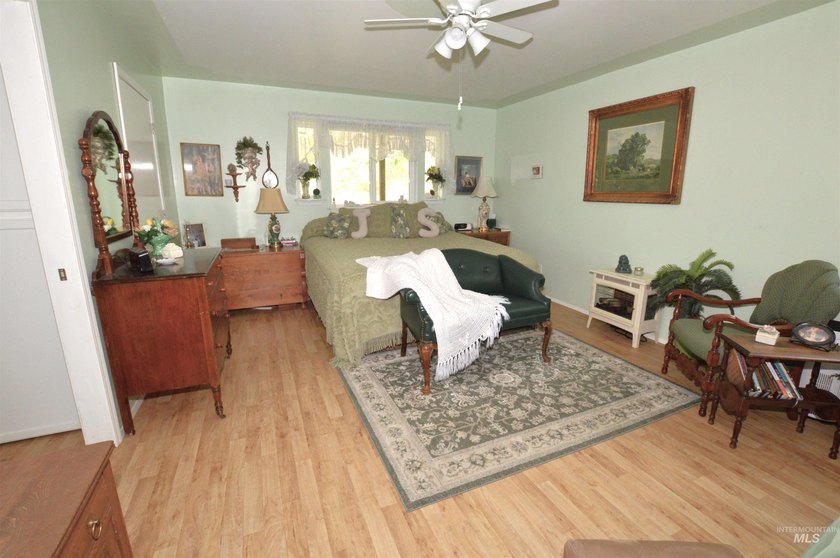 Multi-Unit Opportunity on the Clearwater River. 3 Homes!! - photo 10