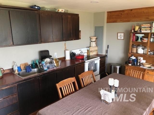 Excellent investment opportunity on 3.6 private acres tucked off - photo 6