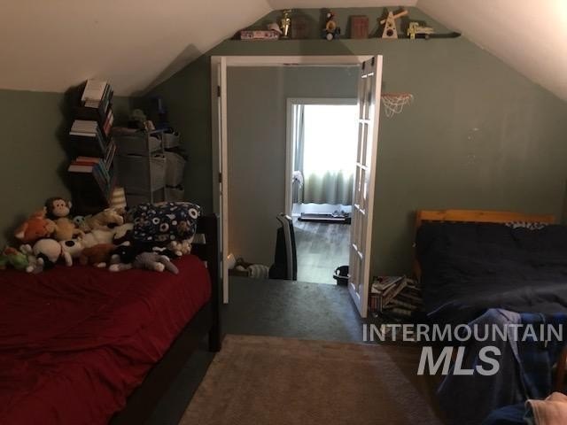 Excellent investment opportunity on 3.6 private acres tucked off - photo 10