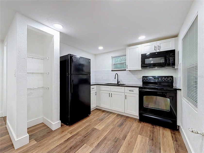 Virtually Staged. ASK ABOUT MY PREFERRED LENDER INCENTIVE - photo 4