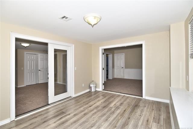 A stunning lake view welcome's you the moment you step inside - photo 20