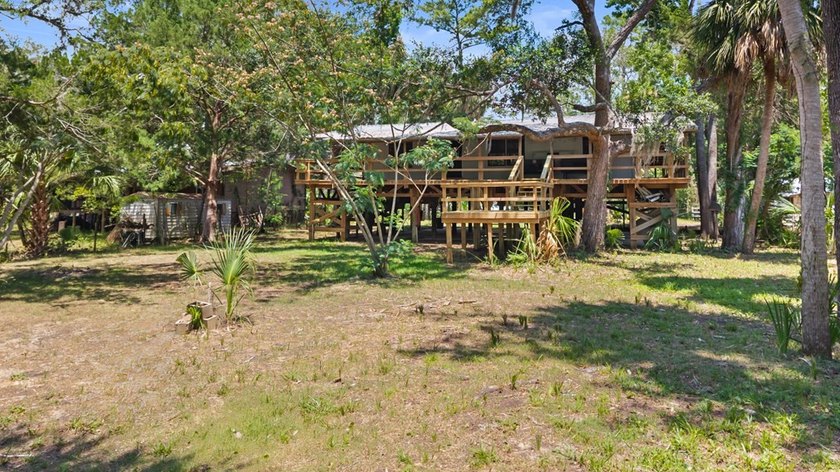 **BEST PRICED DEEP-WATER HOME IN STEINHATCHEE** Escape to the - photo 28
