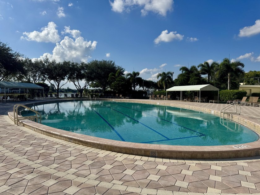 Beautifully Furnished, TURNKEY 1BD/1.5BA Condo on second floor - photo 20