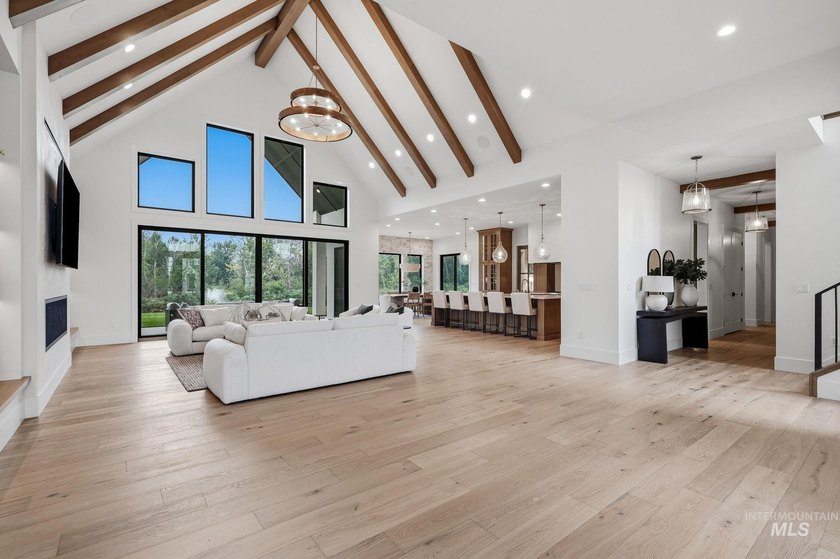 Waterfront views from one of Eagle's most extraordinary - photo 4