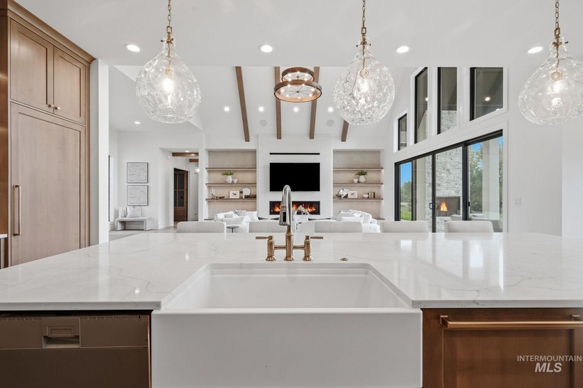 Waterfront views from one of Eagle's most extraordinary - photo 10