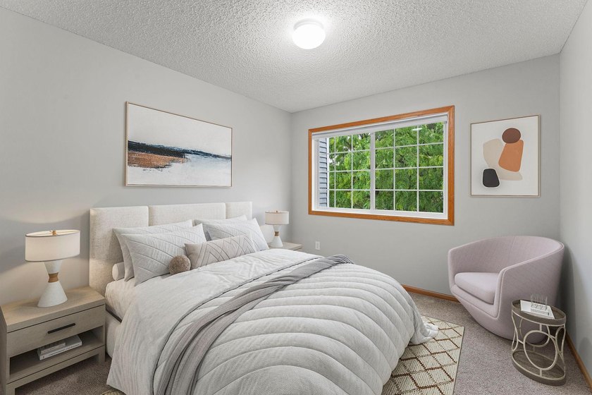 Discover the perfect blend of style and convenience in this - photo 10