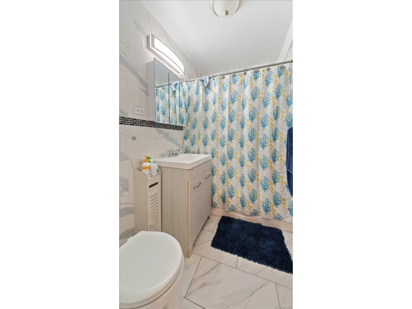 Welcome to Fordham Terrace! This 2 bedroom is conveniently - photo 11