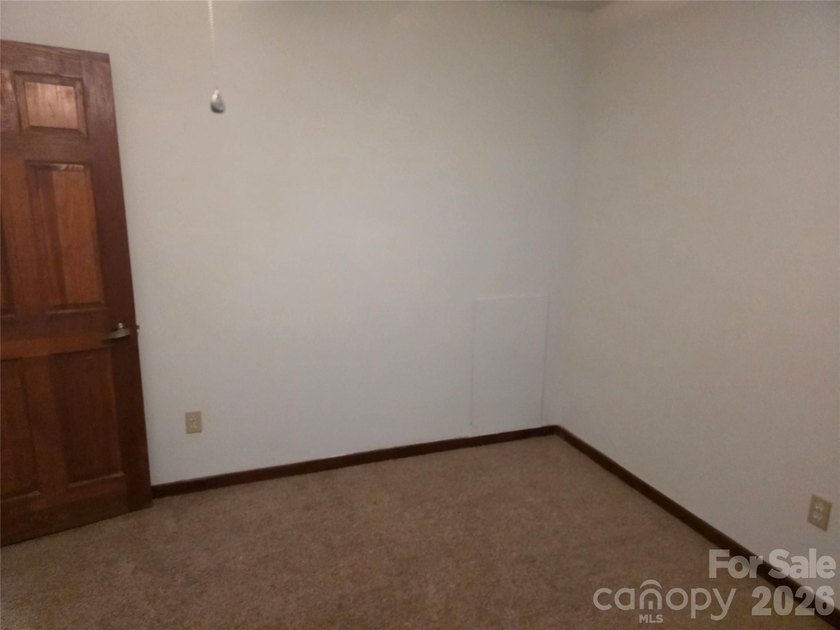 Welcome to this charming townhome in Willow Run! This property - photo 28
