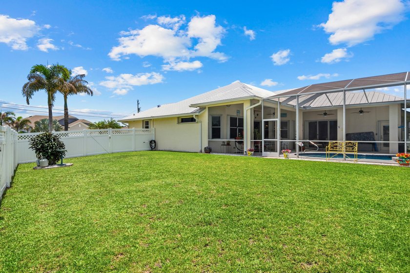 Pool home in the desirable Torino area with no HOA! This - photo 28