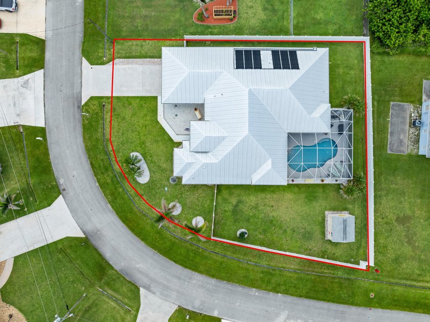 Pool home in the desirable Torino area with no HOA! This - photo 29