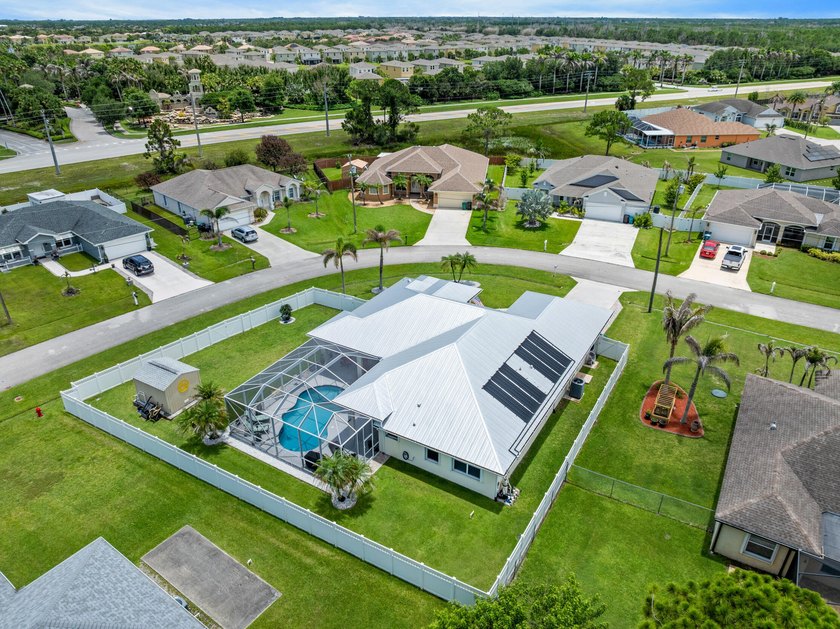 Pool home in the desirable Torino area with no HOA! This - photo 31