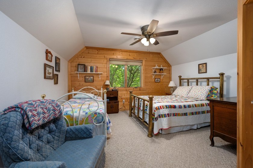 Experience refined Northwoods living in this impressive 4-bed - photo 34