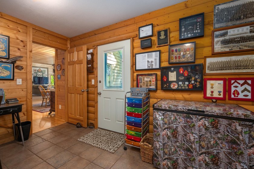 Experience refined Northwoods living in this impressive 4-bed - photo 44