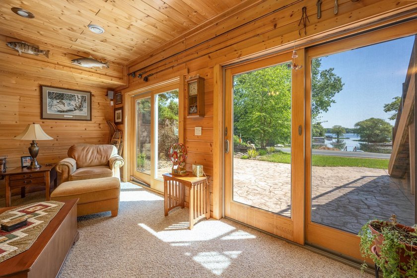 Experience refined Northwoods living in this impressive 4-bed - photo 50