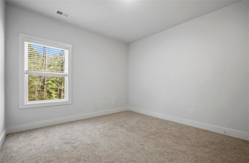 UPGRADED. NO HOA! RARE FIND IN THIS PRICE RANGE. BUYER - photo 16