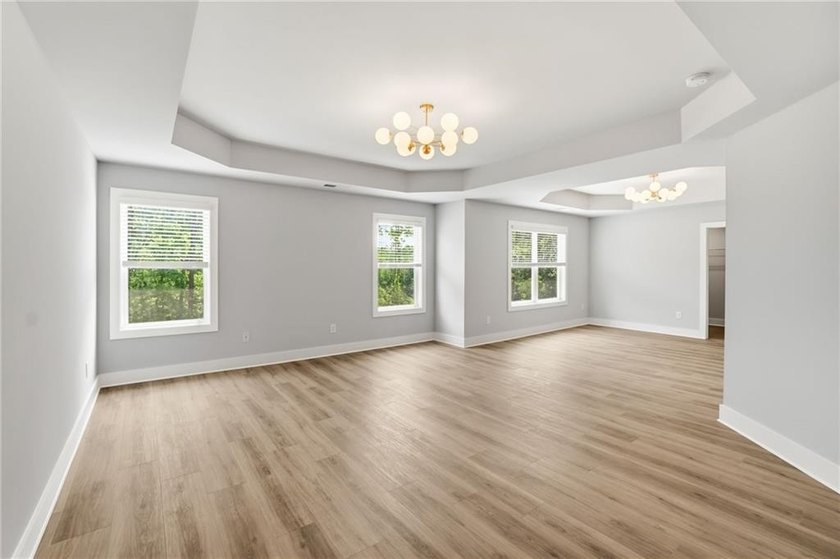 UPGRADED. NO HOA! RARE FIND IN THIS PRICE RANGE. BUYER - photo 25