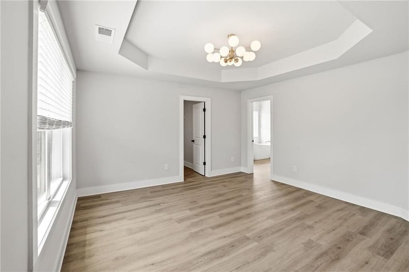 UPGRADED. NO HOA! RARE FIND IN THIS PRICE RANGE. BUYER - photo 28