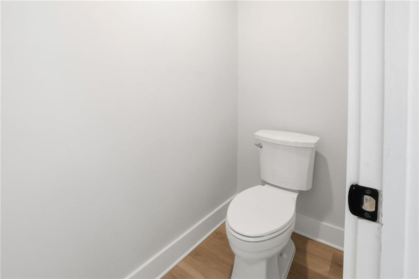 UPGRADED. NO HOA! RARE FIND IN THIS PRICE RANGE. BUYER - photo 35