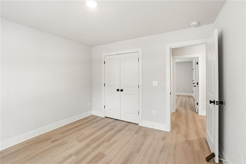 UPGRADED. NO HOA! RARE FIND IN THIS PRICE RANGE. BUYER - photo 39