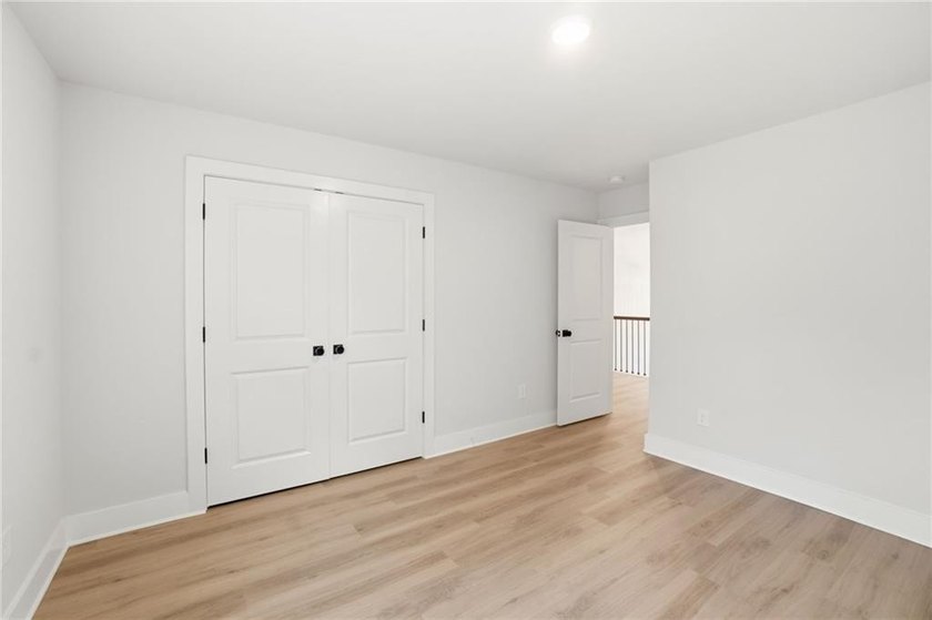 UPGRADED. NO HOA! RARE FIND IN THIS PRICE RANGE. BUYER - photo 41