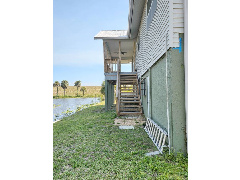 LAKEPORT - WATERFRONT ON BOTH SIDES! Discover this stunning and - photo 6