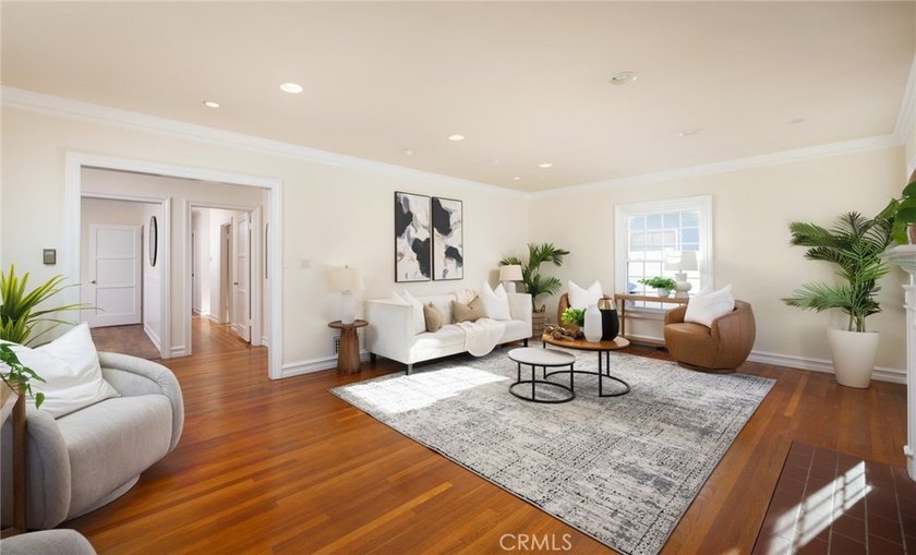 *Single level *2 car garage *Floral Park *Remodeled. Nestled in - photo 11