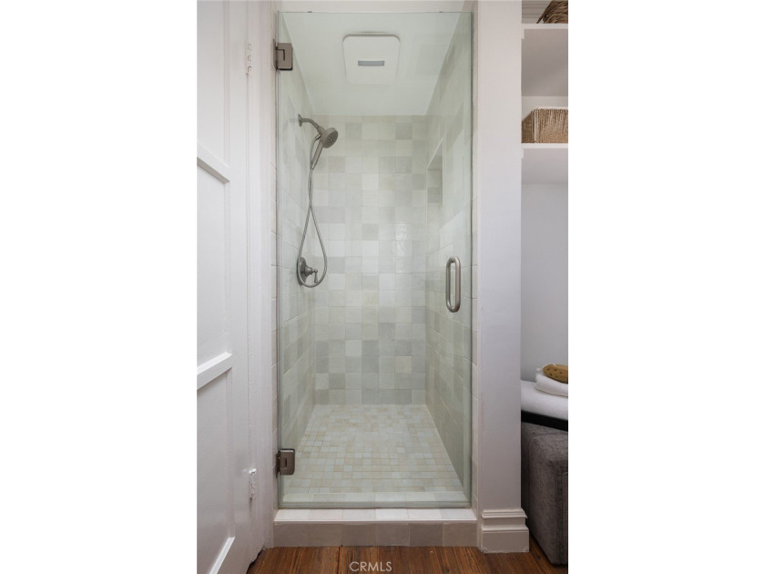 *Single level *2 car garage *Floral Park *Remodeled. Nestled in - photo 22