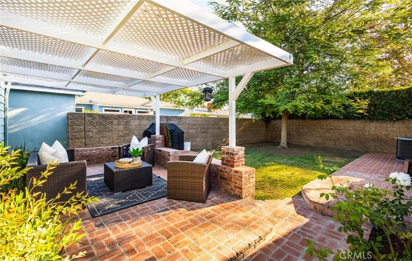 *Single level *2 car garage *Floral Park *Remodeled. Nestled in - photo 31
