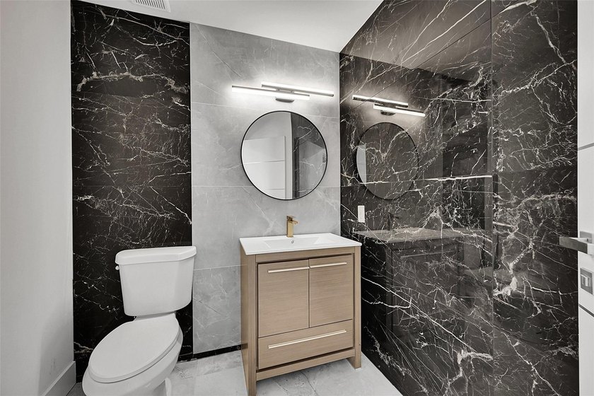 GREAT INVESTMENT. TENANT OCCUPIED. DO NOT DISTURB TENANT. This - photo 22