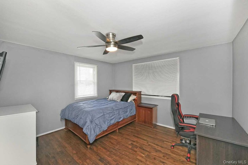 Price Improvement! Welcome to this beautifully maintained home - photo 23