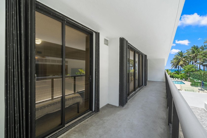 Calling all investors and renovators - this oversized 2 bed, 3 - photo 28