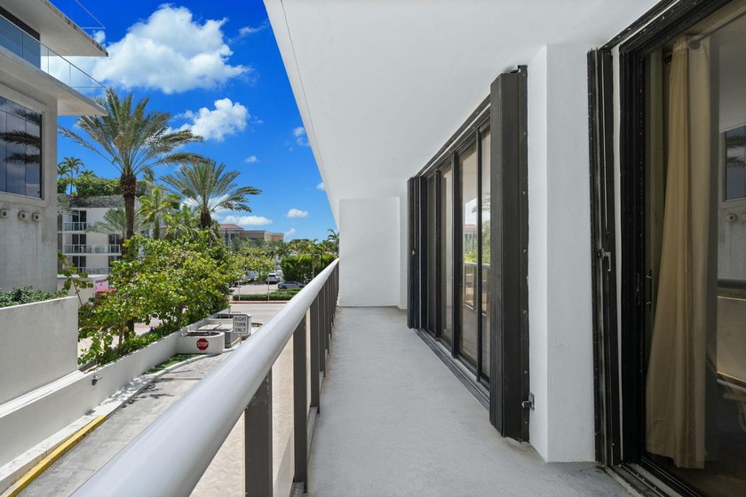 Calling all investors and renovators - this oversized 2 bed, 3 - photo 30