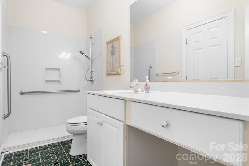 Welcome home to this beautifully maintained traditional - photo 23