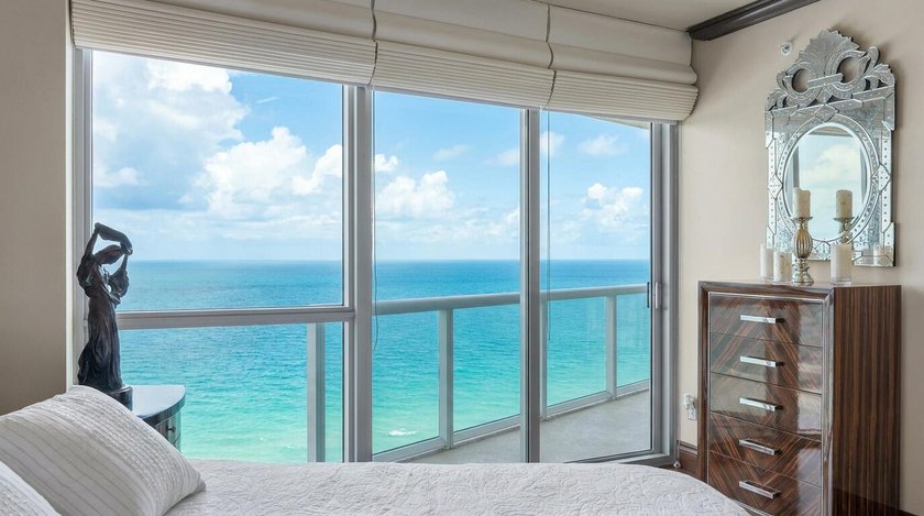 Motivated Seller!! BEST PRICE $$$ for a 3 bedroom in the - photo 25