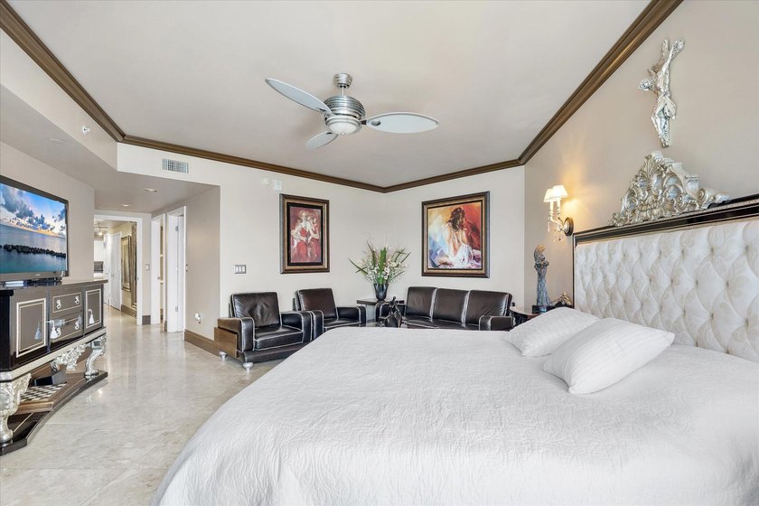Motivated Seller!! BEST PRICE $$$ for a 3 bedroom in the - photo 26