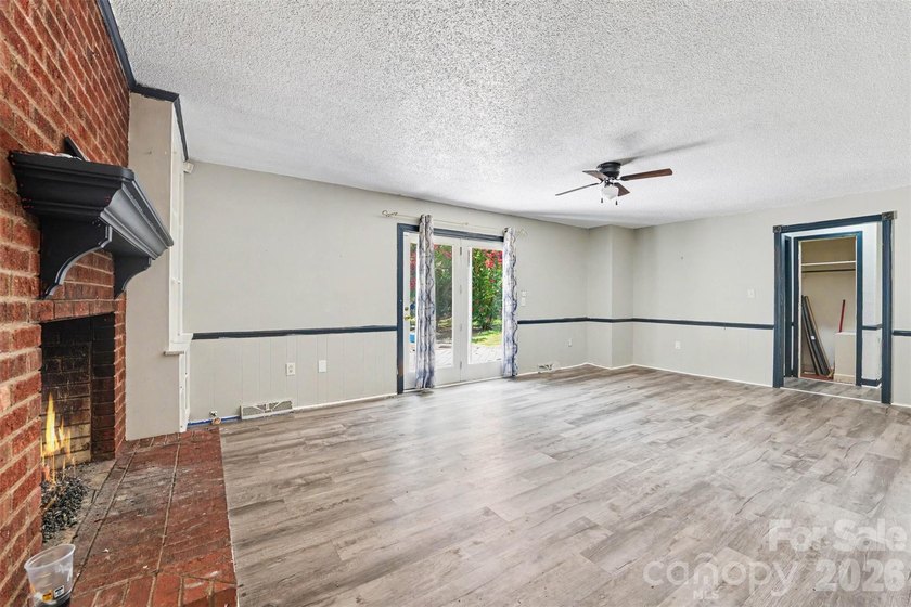Welcome to this beautifully updated 3-bed, 2-bath home in the - photo 7