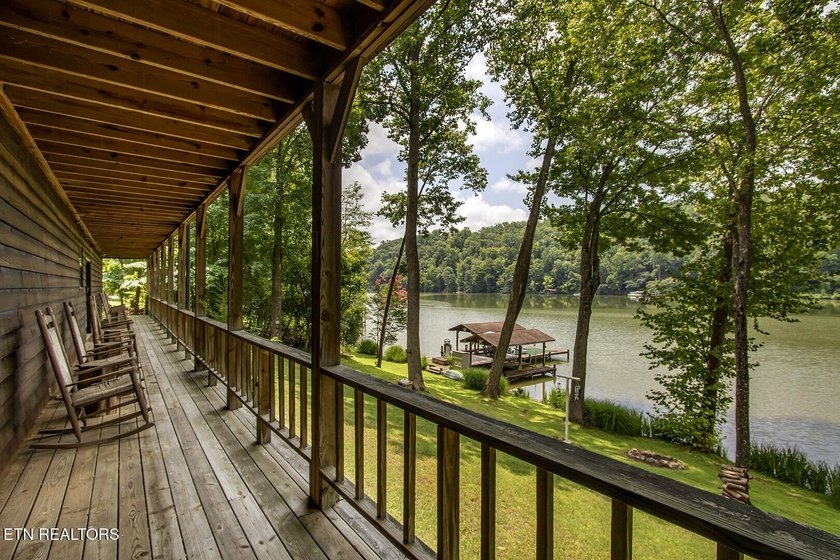 Are you looking for your own waterfront retreat on the beautiful - photo 56