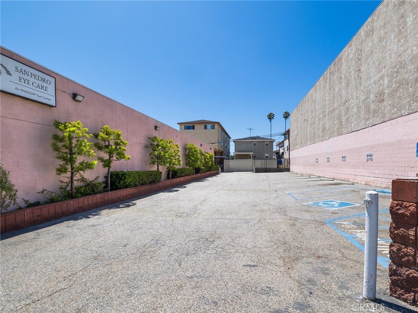 MAJOR PRICE REDUCTION! Unbelievable opportunity to own this - photo 14
