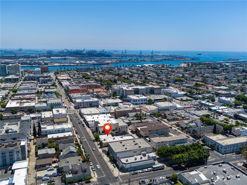MAJOR PRICE REDUCTION! Unbelievable opportunity to own this - photo 17