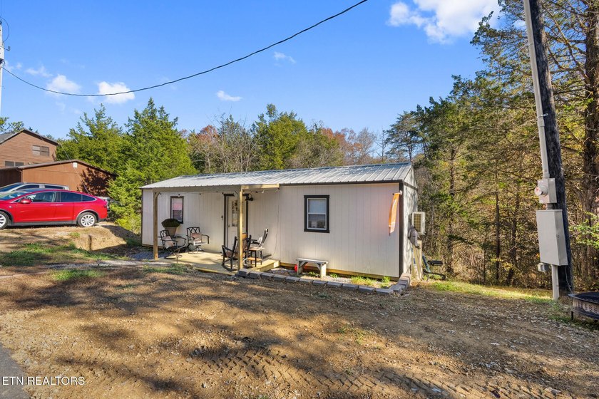Welcome to 975 Lake Smoky Rd, a rare lakefront retreat with 2 - photo 44