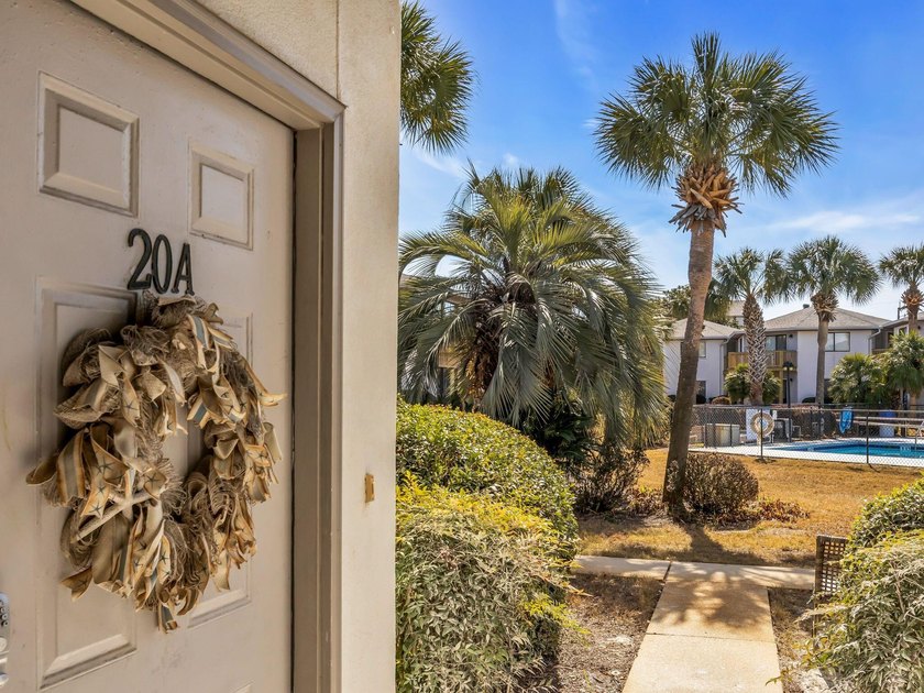 Add This 1 To Your List. Stylishly Furnished 2 BR Condo. Updated - photo 3