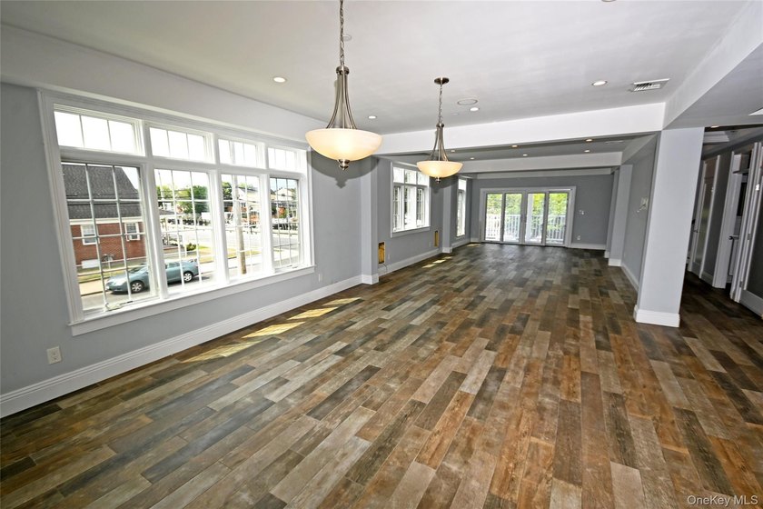 Spacious Waterfront Almost New Construction | 5 Bed | 3 Bath | - photo 21
