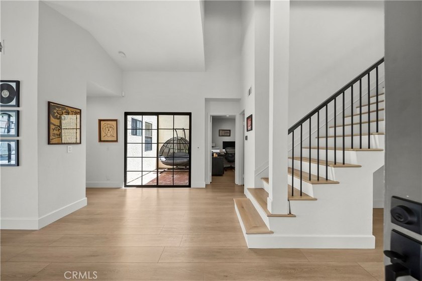 Welcome to this Completely Remodeled 3-bedroom, 3-bathroom home - photo 18
